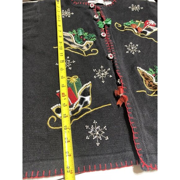 Victoria Jones Christmas Sweater Size Medium Button Up Cardigan - Picture 5 of 11